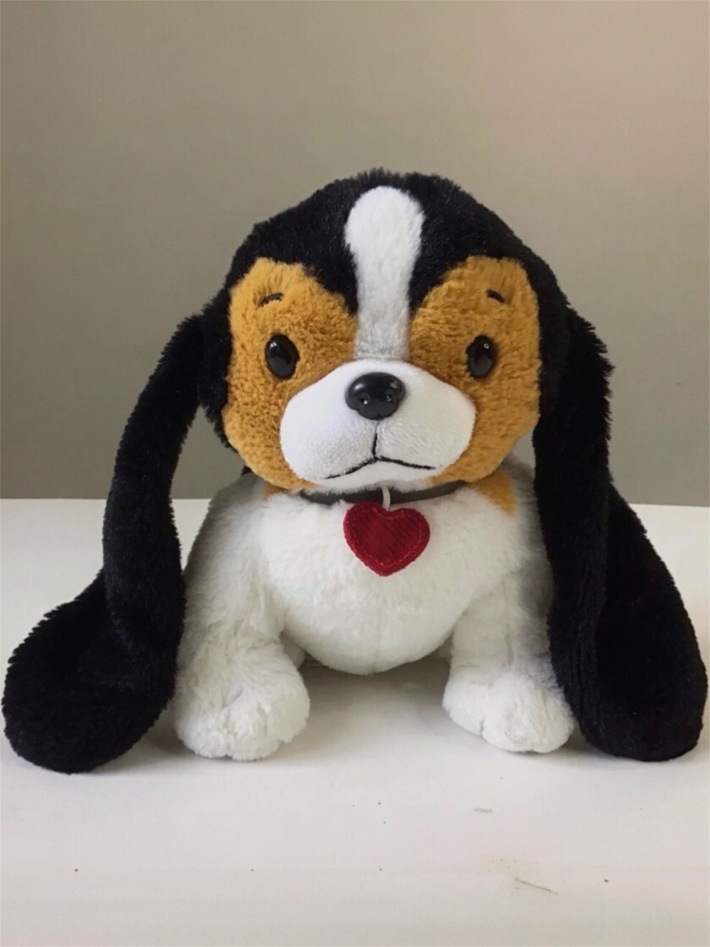 Hallmark Basset Hound Puppy Dog Plush Stuffed Animal Long Floppy Ears Heart Tag